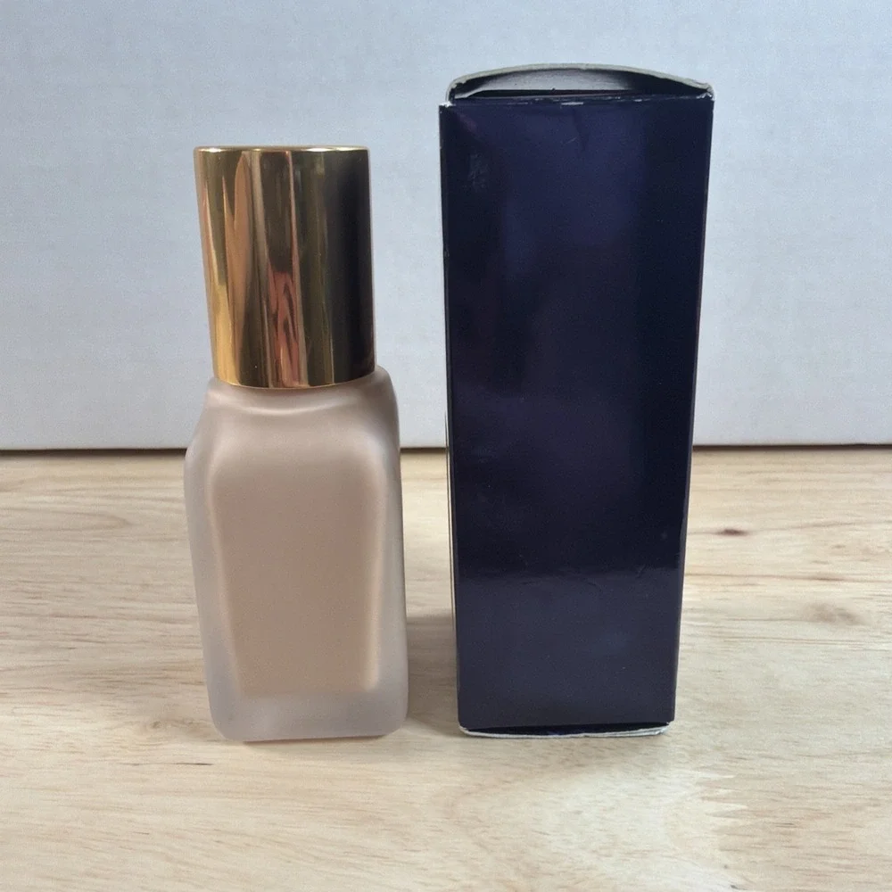 Estee Lauder Lucidity Light Diffusing Makeup 06 IVORY BEIGE/RARE {FREE SHIPPING}